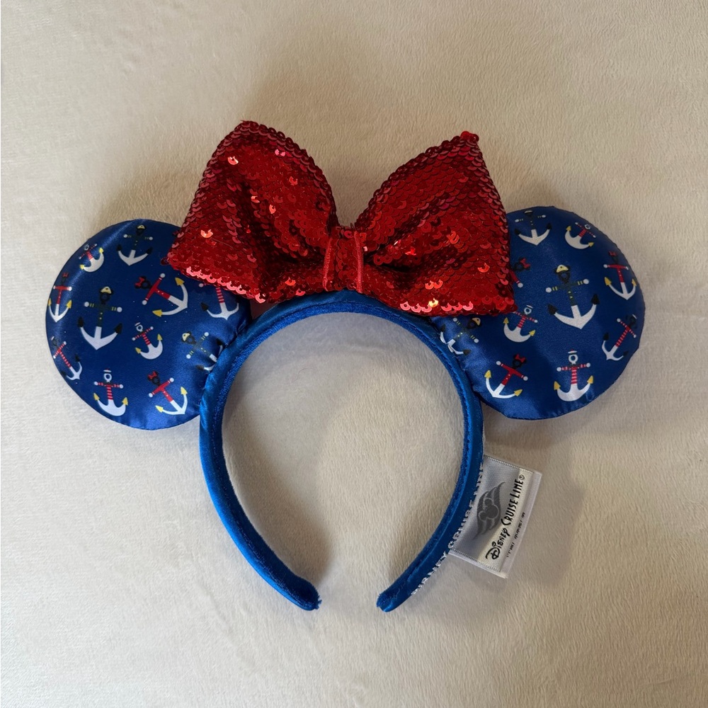 Disney Cruise Line Minnie Mouse ears headband.